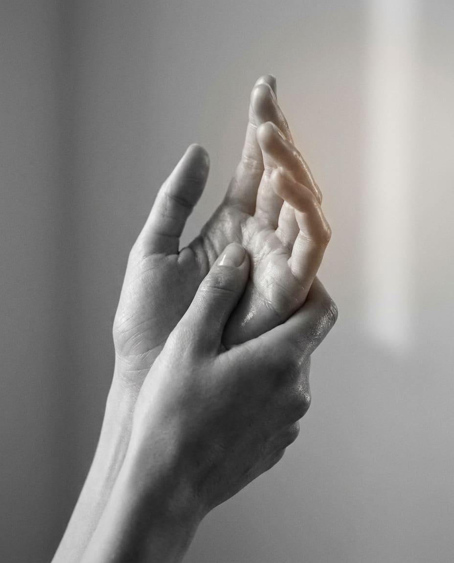 Fotografia editorial ilustrando o serviço Spa das Mãos